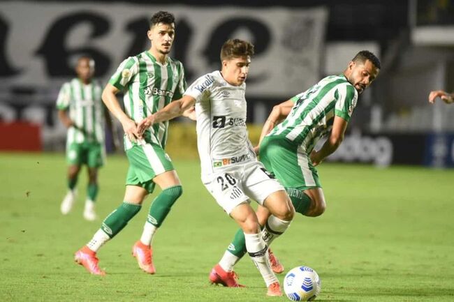 Soi kèo trận đấu Santos vs Juventude, 6h00 ngày 05/08/2025 3 Màn thư hùng giữa Santos vs Juventude